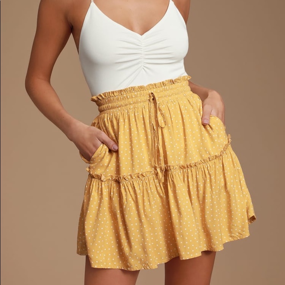 Lulus “call you mine” yellow polka dot miniskirt M